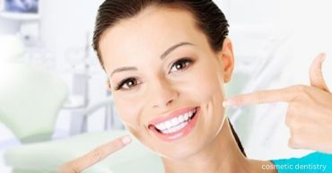 Best Cosmetic dentist near me, woman smiling with Invisalign® Orthodontic clear braces in Sydney CBD
